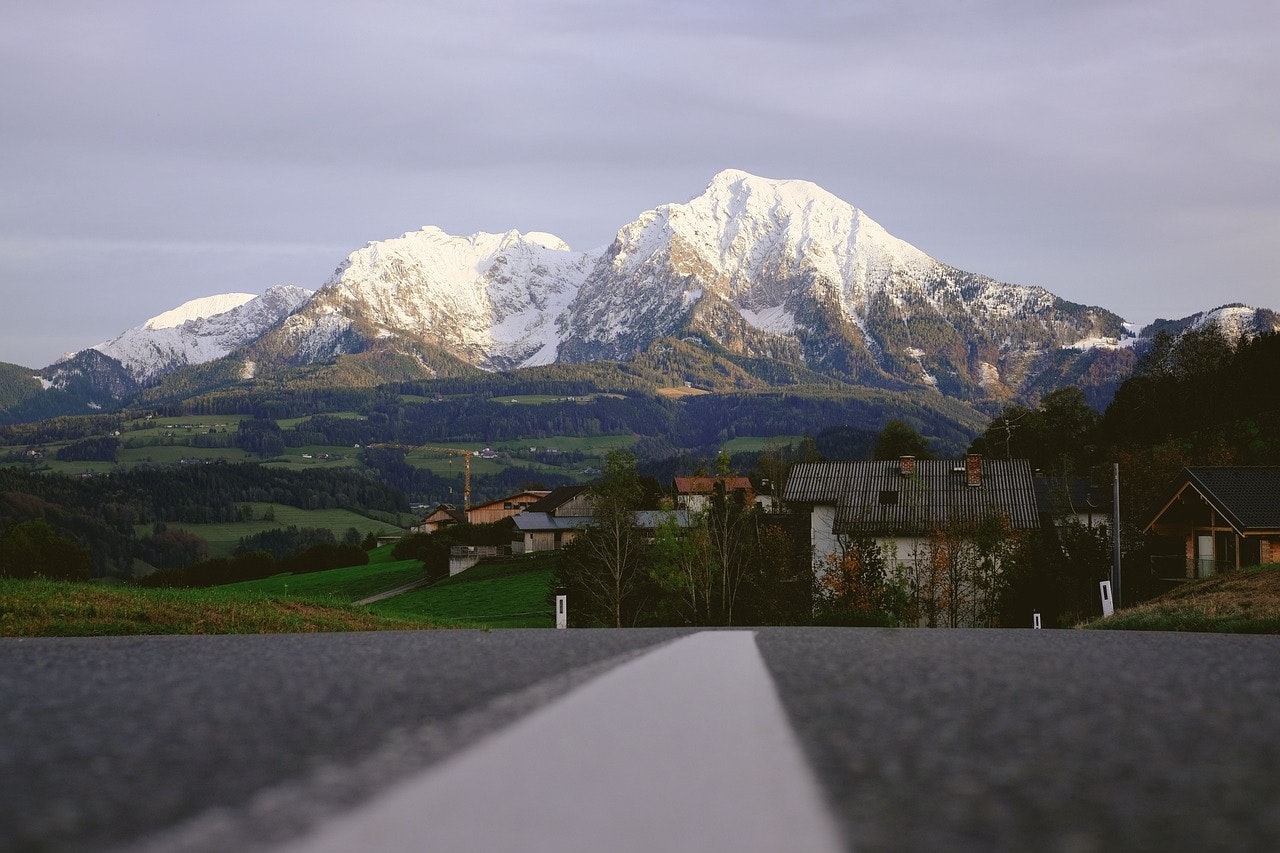 Tips for Safe Driving in Snowy Conditions