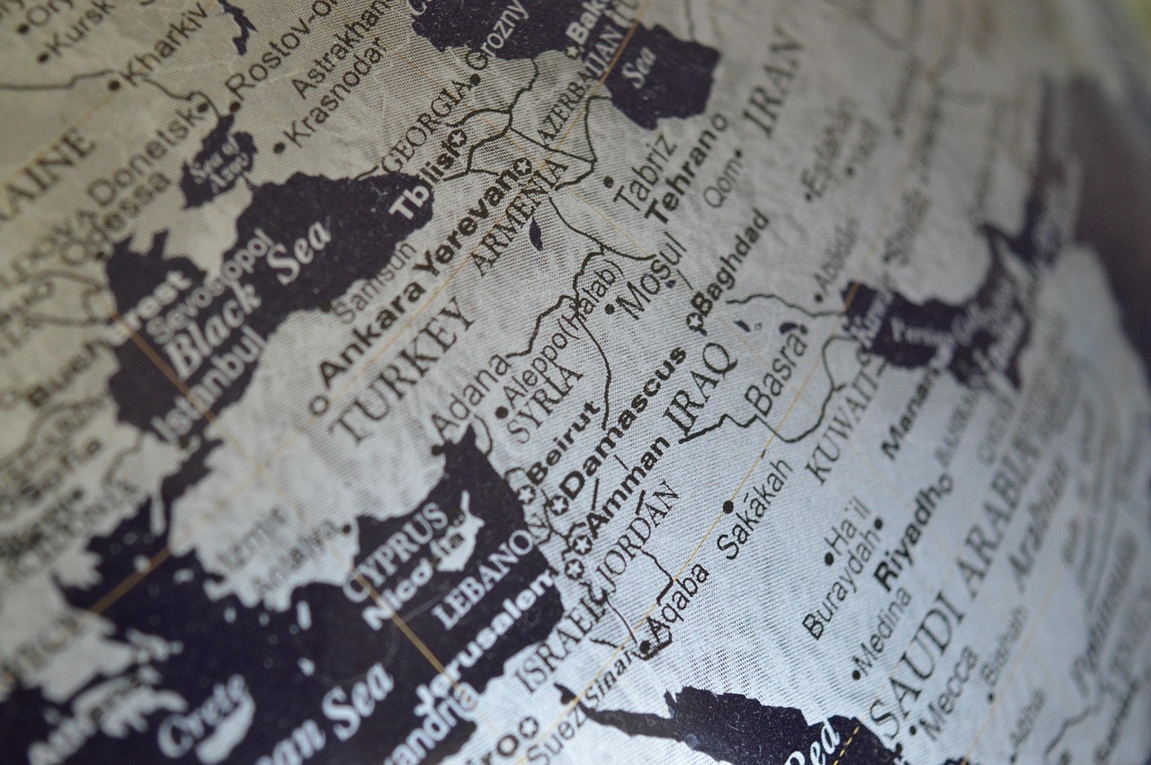 How Should Long-Term Investors Deal with Geopolitical Uncertainty?