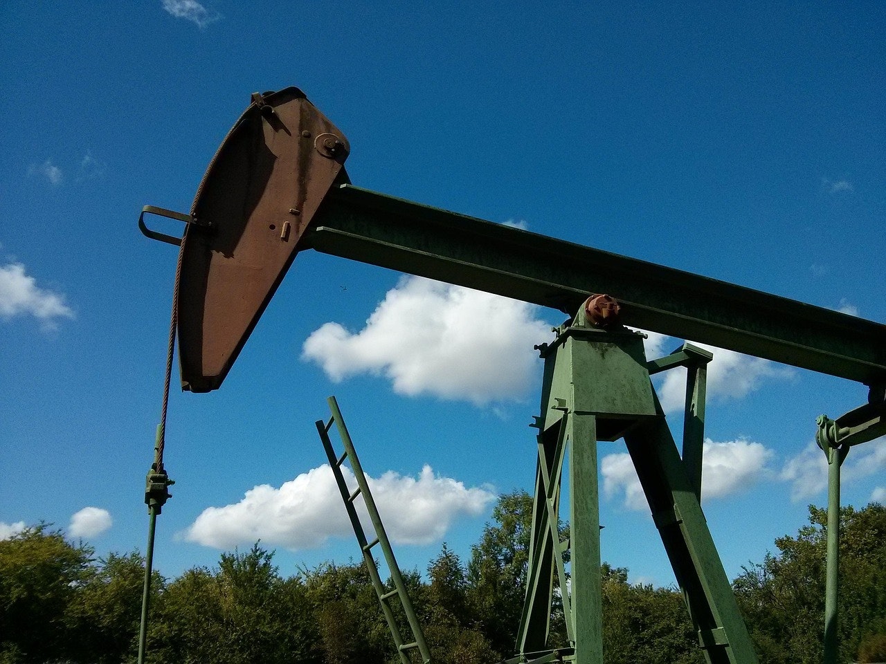 5 Essential Steps After an Oilfield Injury in East Texas
