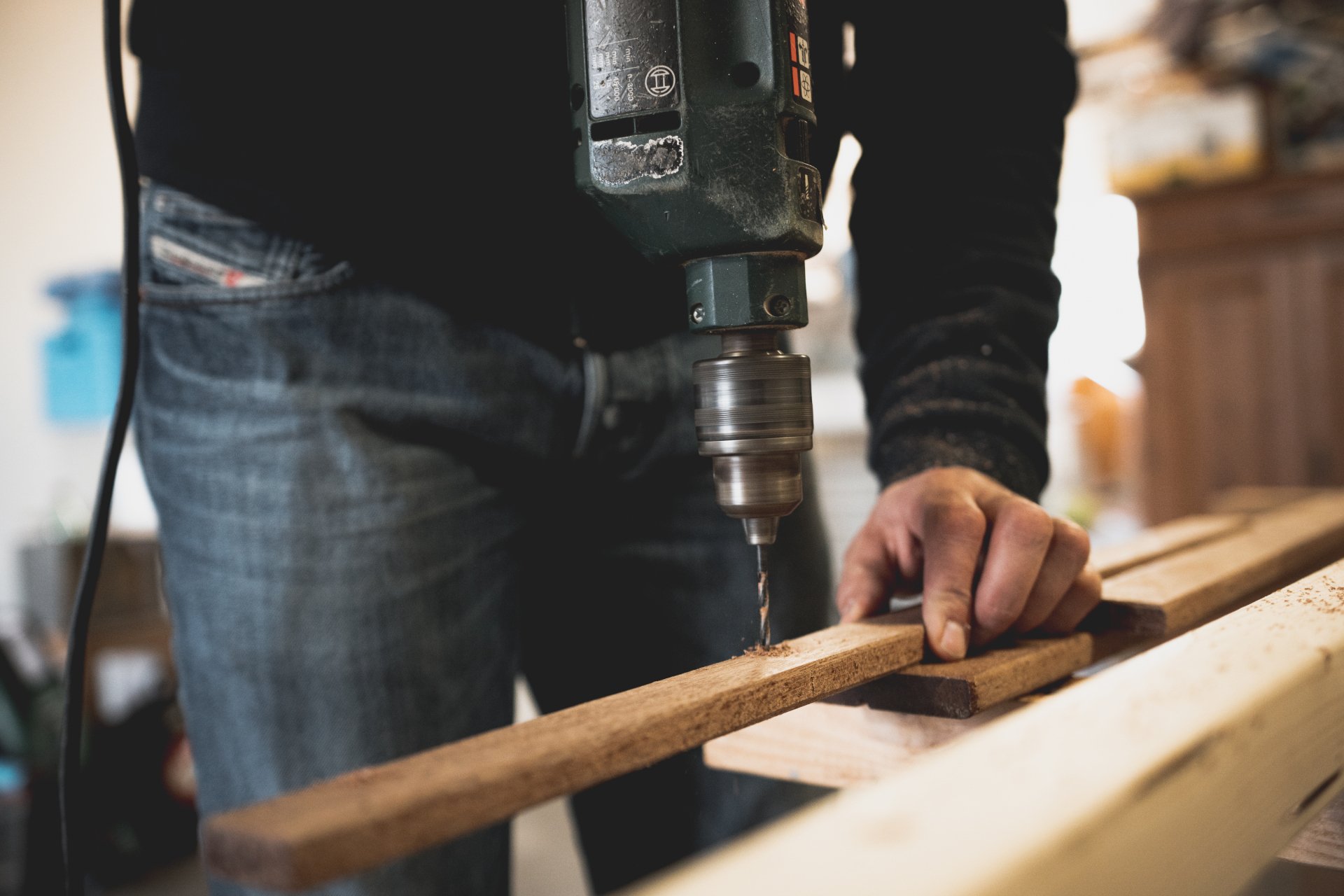 Business Insurance Solutions for Artisan Contractors, Retail, and Manufacturing
