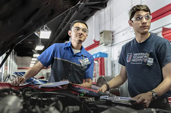 UTI's 'Summer Ignite' Program for High School Juniors Underway Nationwide