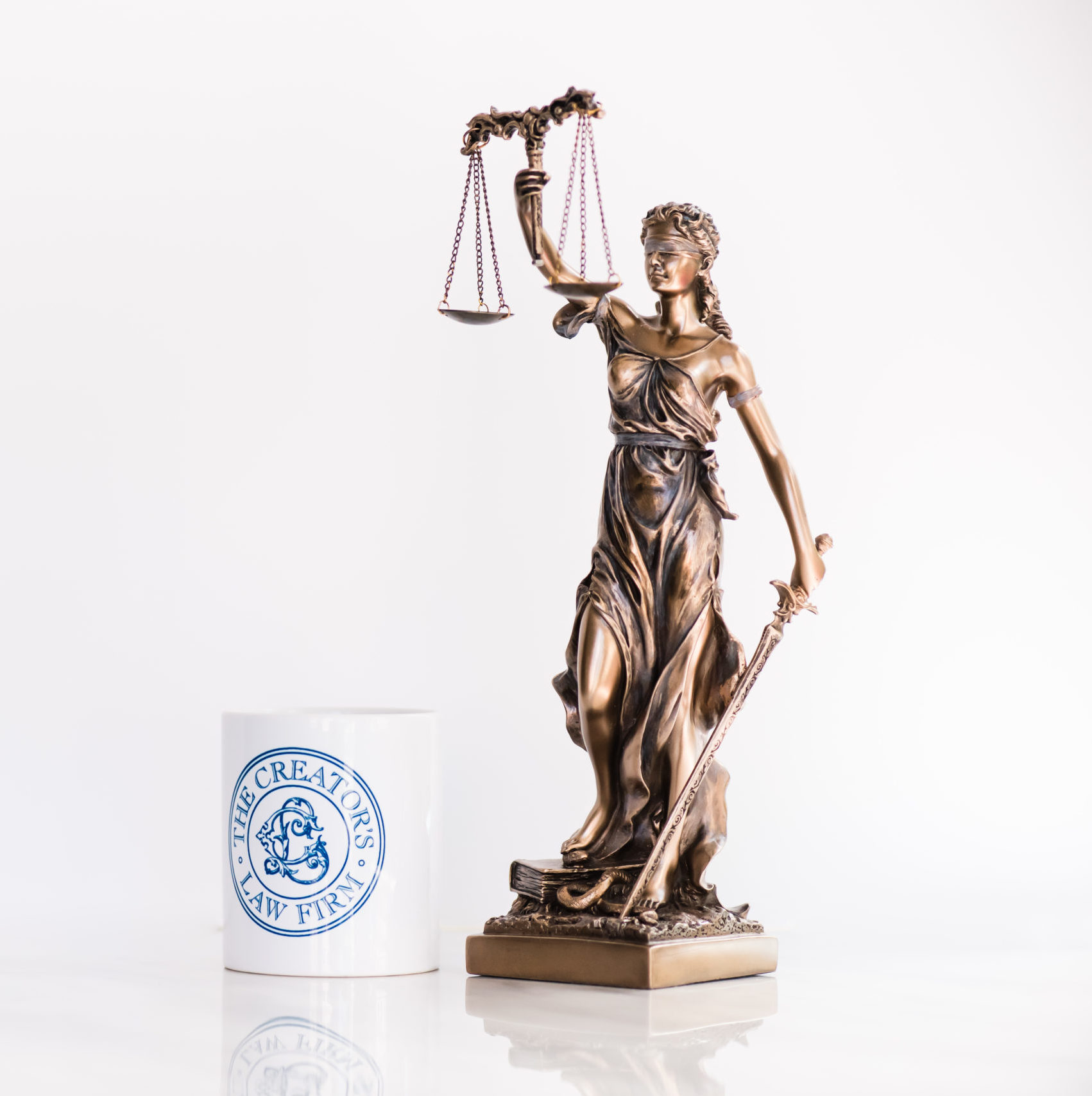 Digital Divas: Effective June 7, 2022, U.S. Trademark Certificates Go Virtual - The Creator's Law Firm
