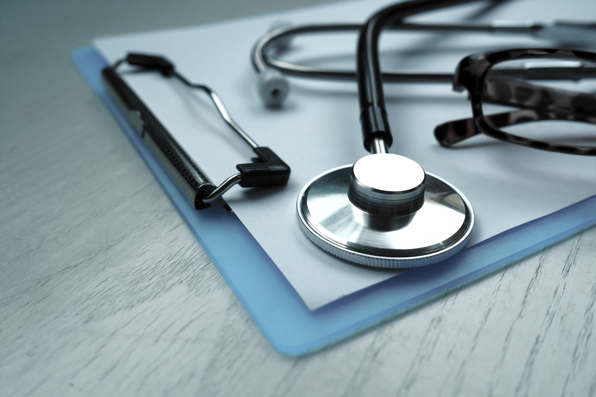 Medicare Advantage vs. Medigap: Choosing the Right Plan for You