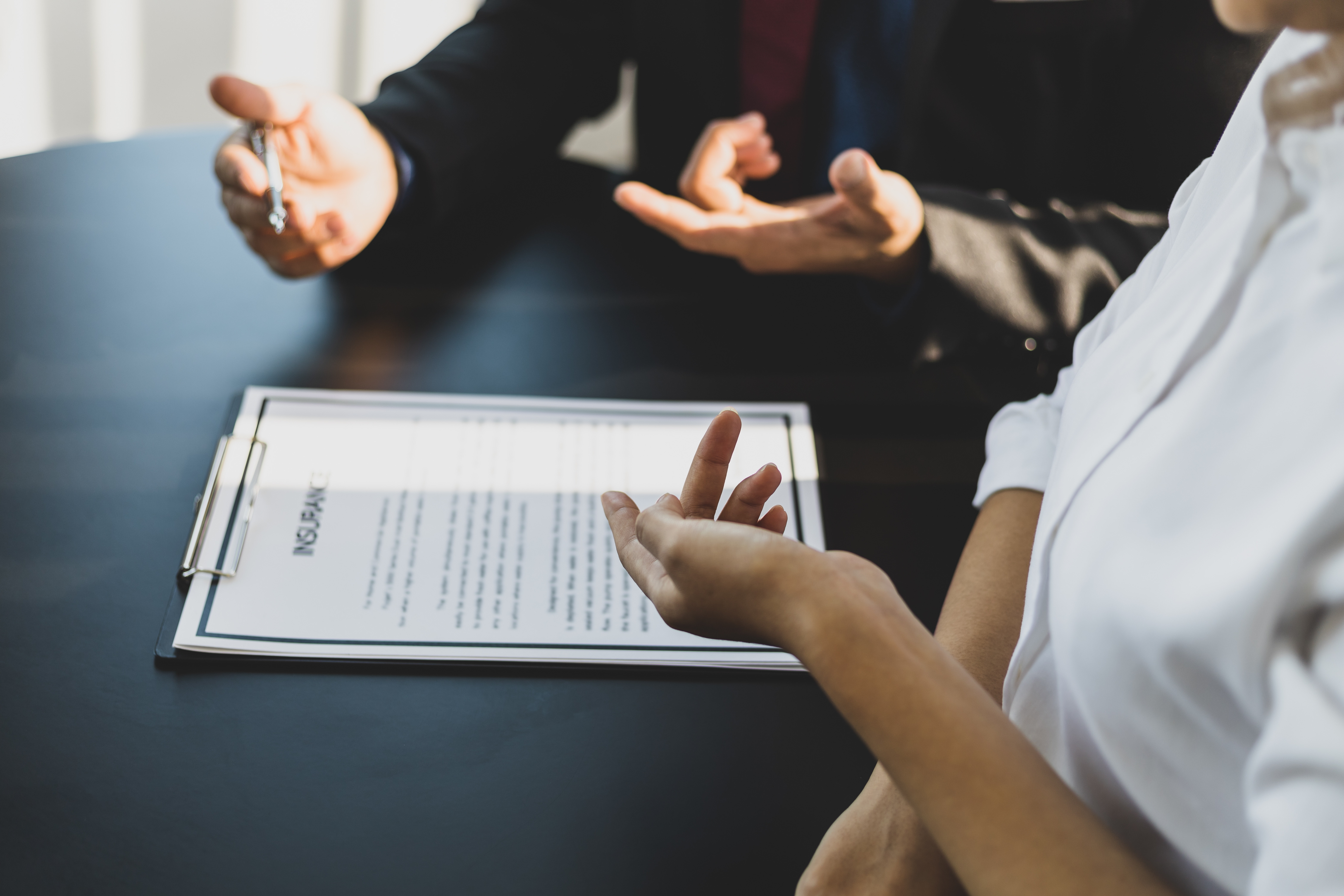 Contract Disputes: When It’s Time to Call a Mediator