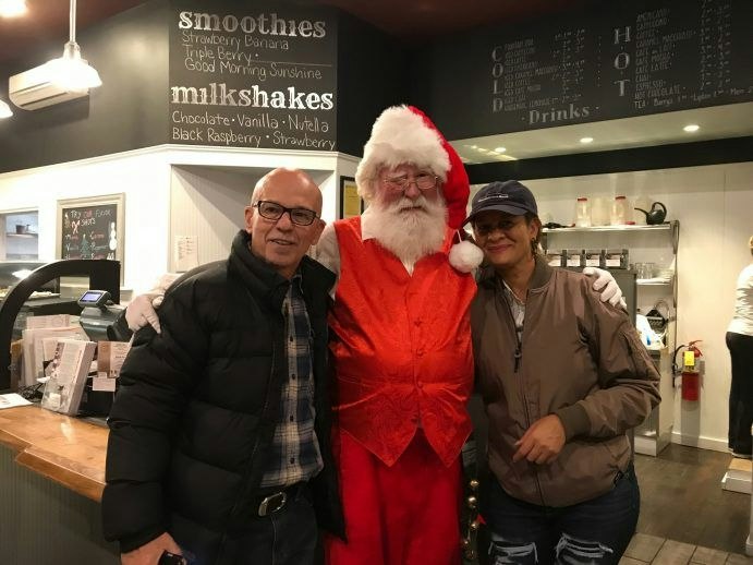 blog--lower-mills-holiday-stroll-small-business-saturday-2017--IMG_5328-e1511707538976-ba94626f