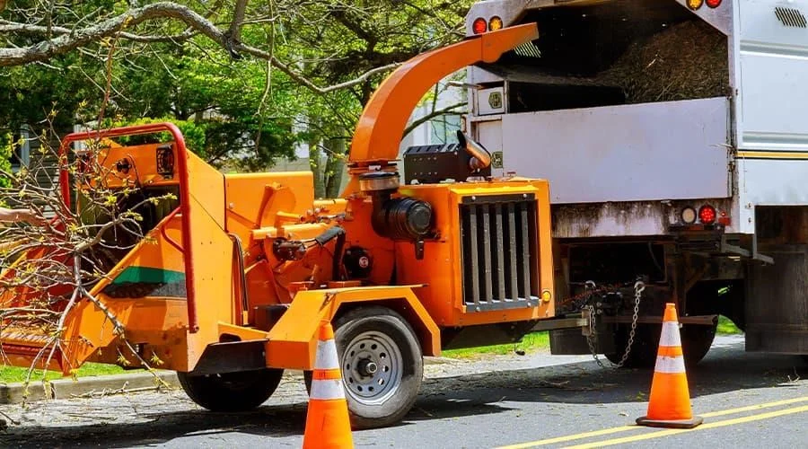 wood chipper truck