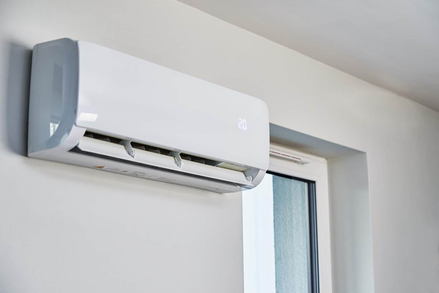 Ductless Mini-Splits for Older Michigan Homes Without Ductwork