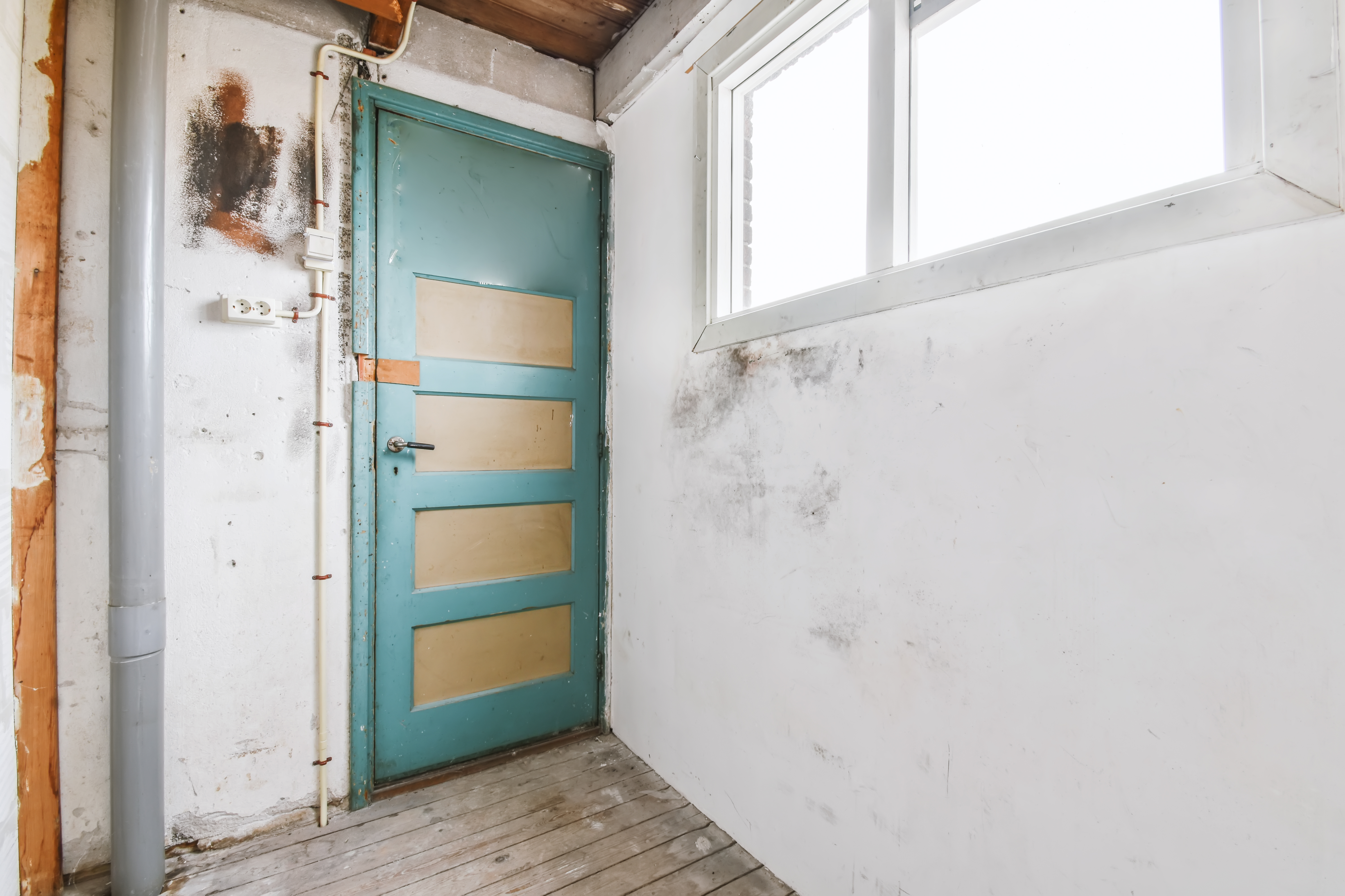 Landlord vs. Tenant Responsibility for Unsafe Conditions