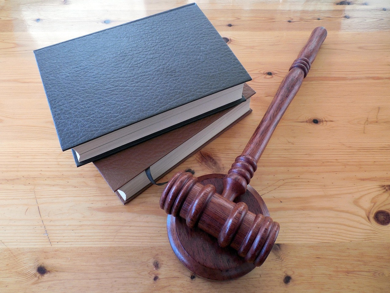 Protecting Your Hospitality Business from ICE Audits and Raids