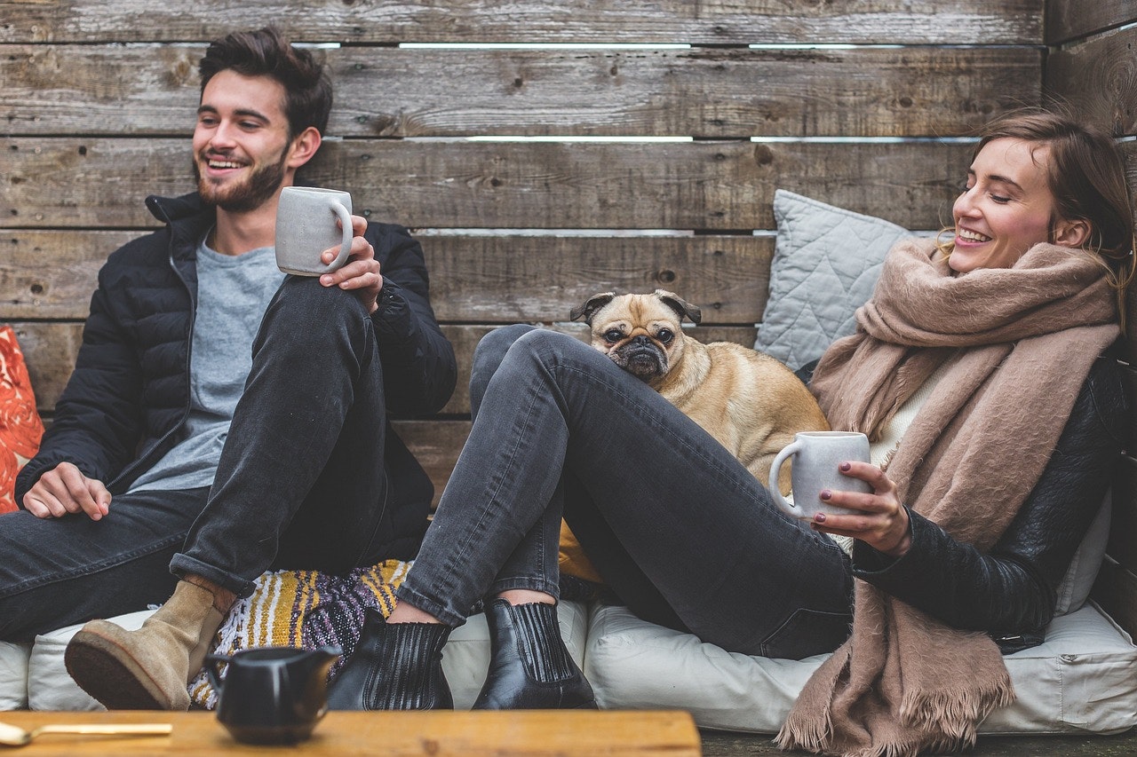 New Study Indicates a Correlation Between Relationship Issues and Finances