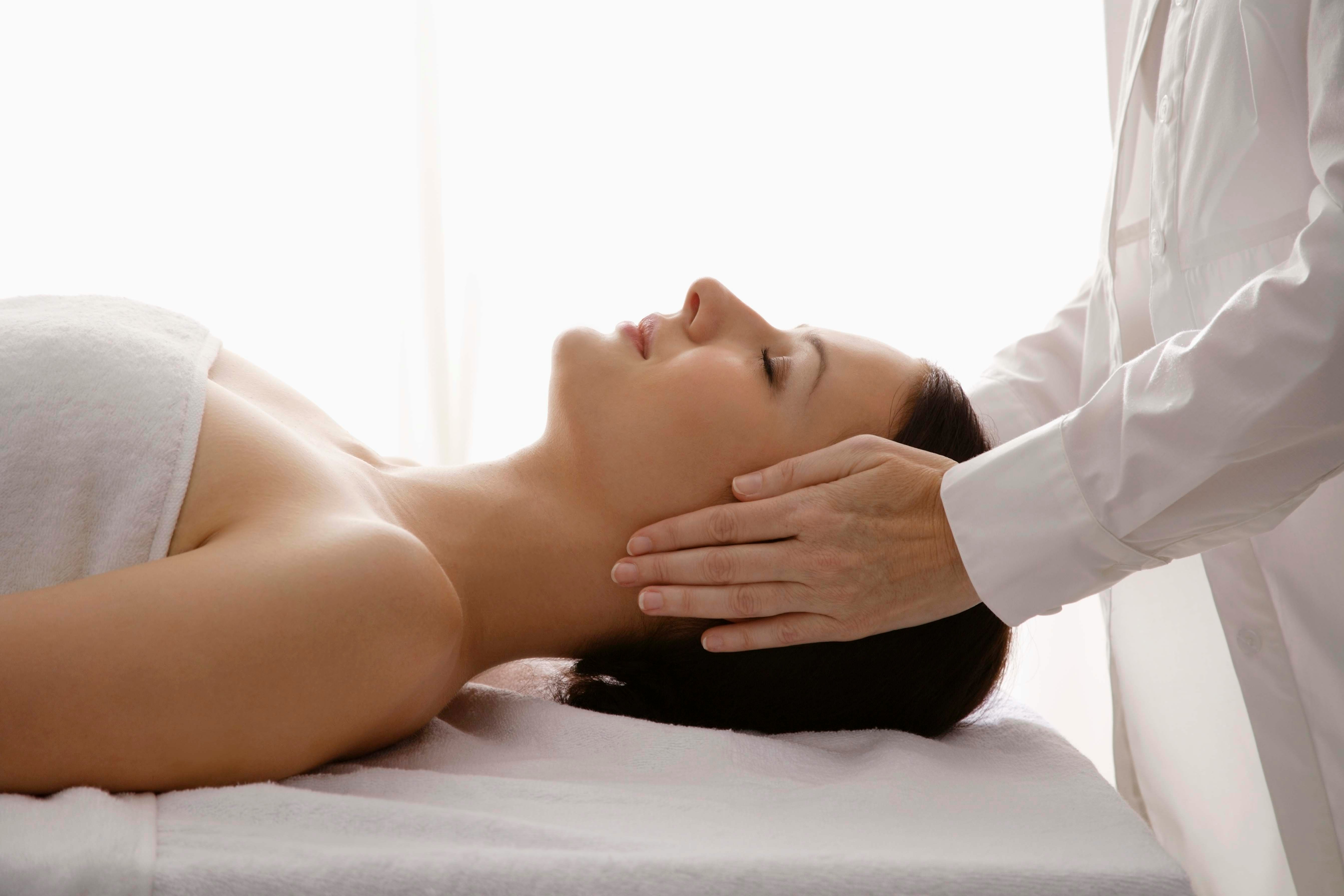 What Is Energy Healing? A Beginner-Friendly Guide