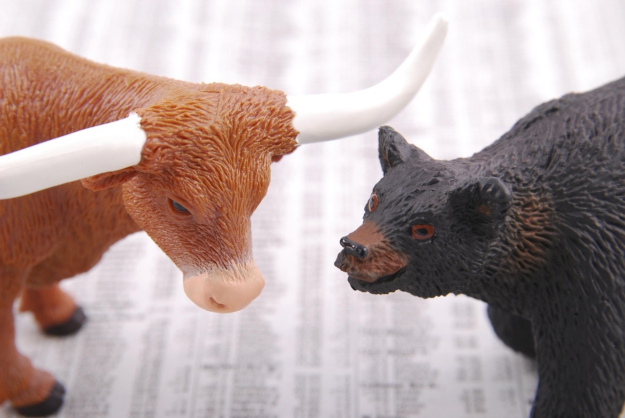 If you’ve been paying attention to the markets lately, you’ve probably noticed it hasn’t been a smooth ride. A few strong days followed by a pullback. Headlines that shift quickly. A general sense...