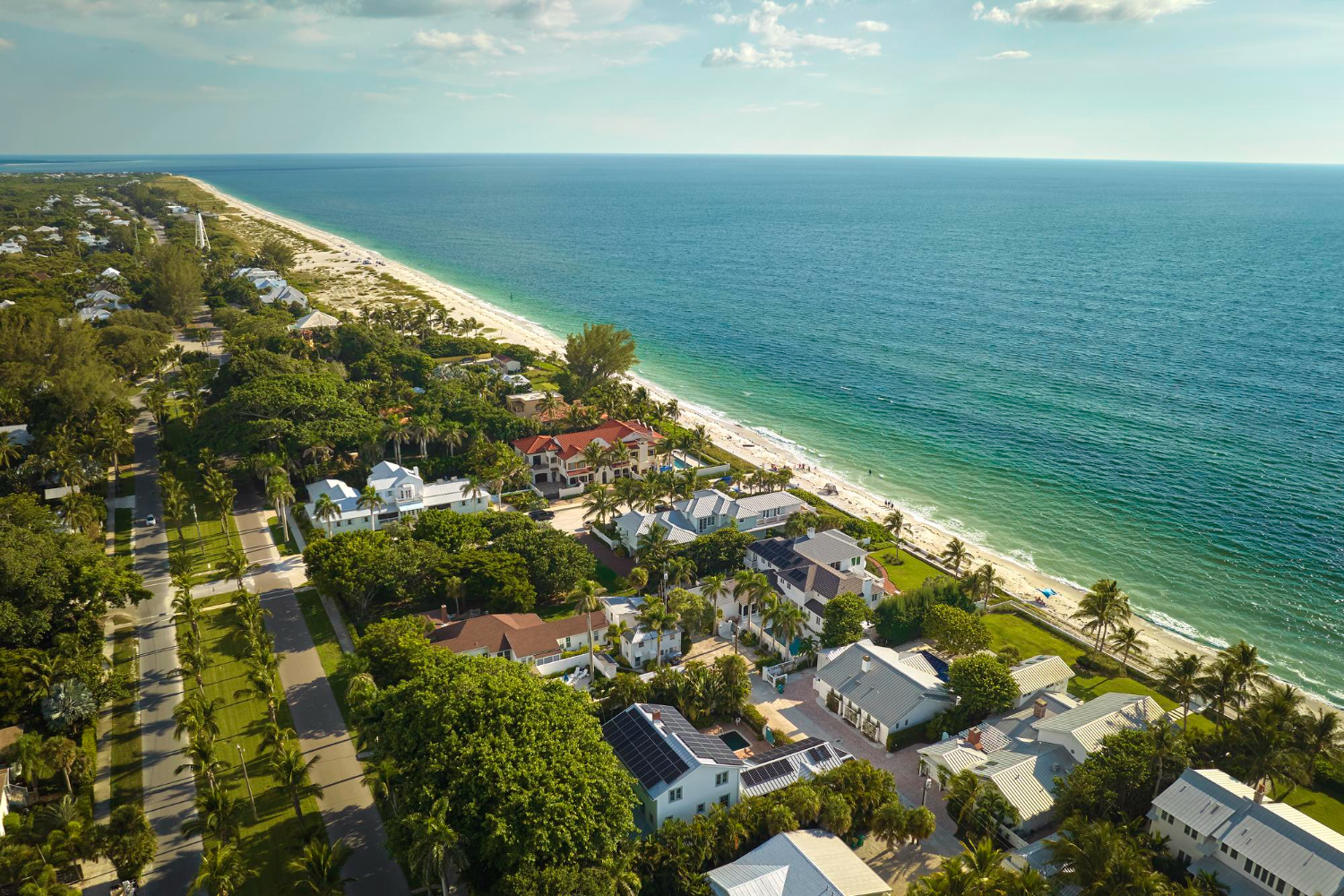 What Miami Home Buyers and Sellers Should Review Before Signing a Real Estate Contract