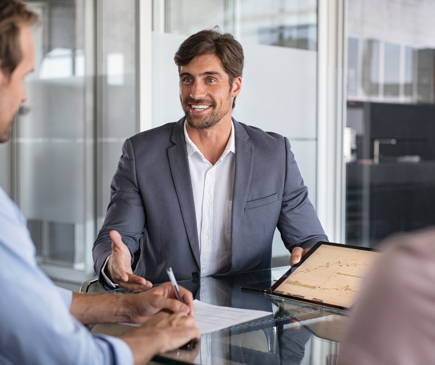 Weighing the Pros and Cons of Rolling Over a 401(k) into an IRA