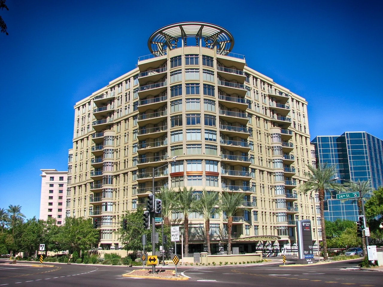 How to Choose the Right Immigration Attorney in Phoenix: 5 Key Questions to Ask