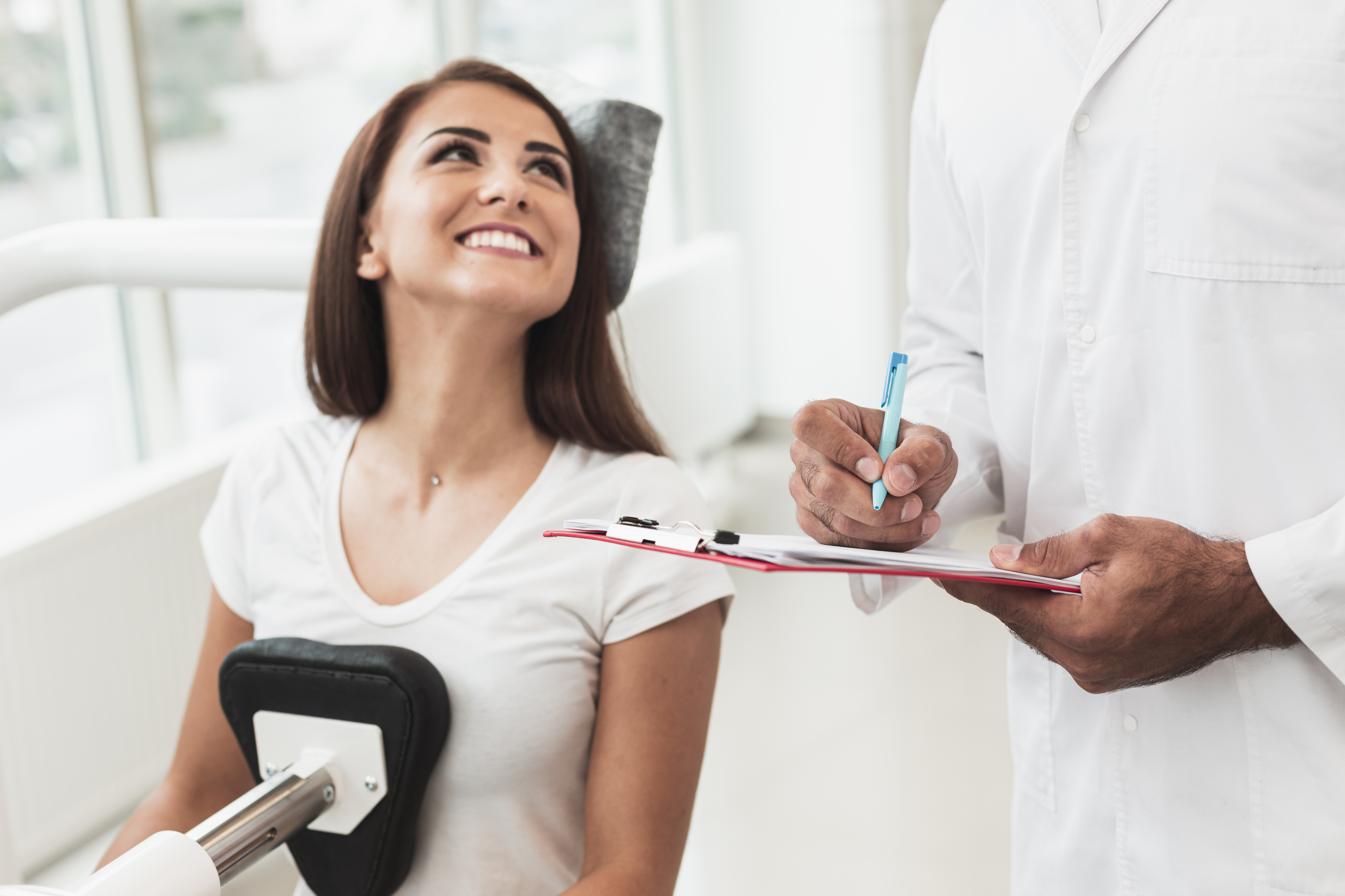 June Oral Health Month: A Key Moment to Reassess Dental Benefits