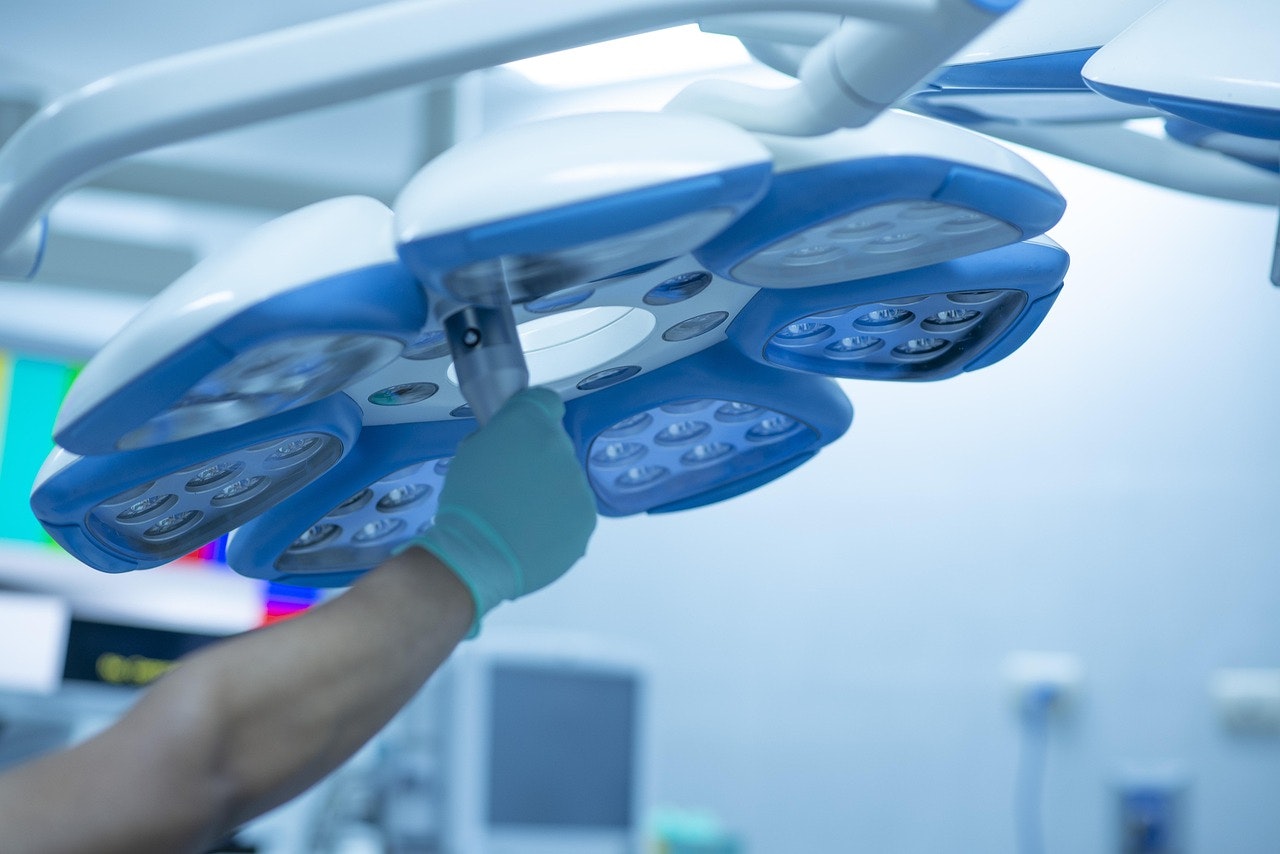 $950,000 Settlement in Illinois Surgical Malpractice Case Involving Ureter Injury During Stone Removal