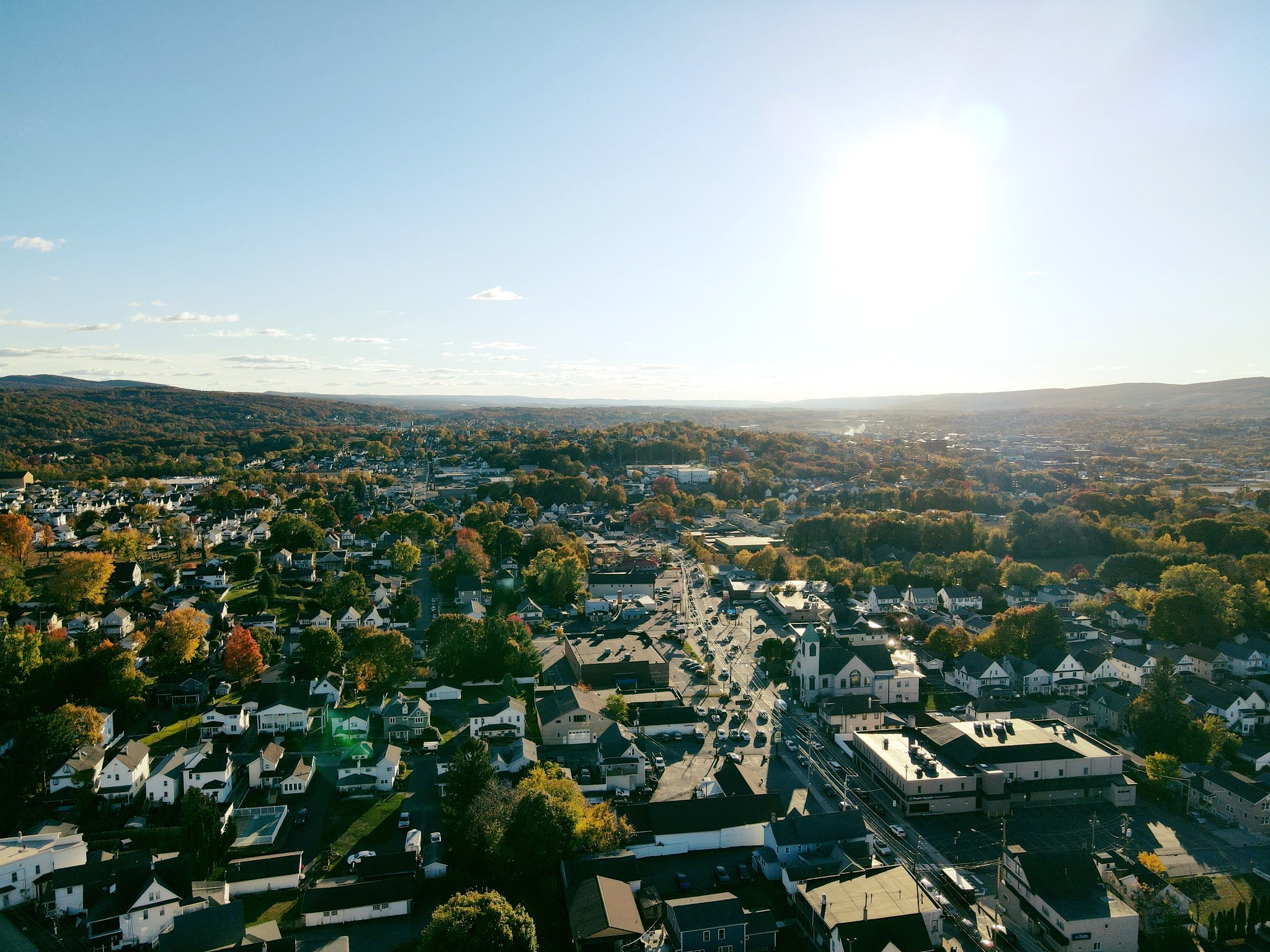 A bunch of hot air balloons are flying in the sky