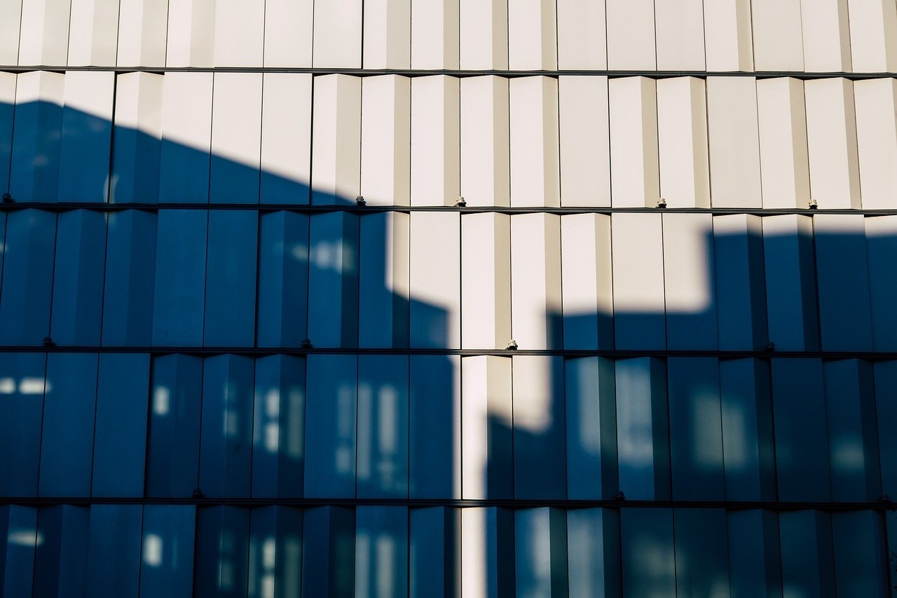 Quick Summary: Your Main ChoicesLeave it where it is: Keep your 401(k) with your former employer if allowed.Roll it over to a new employer plan: Consolidate accounts for simplicity.Roll it over to...