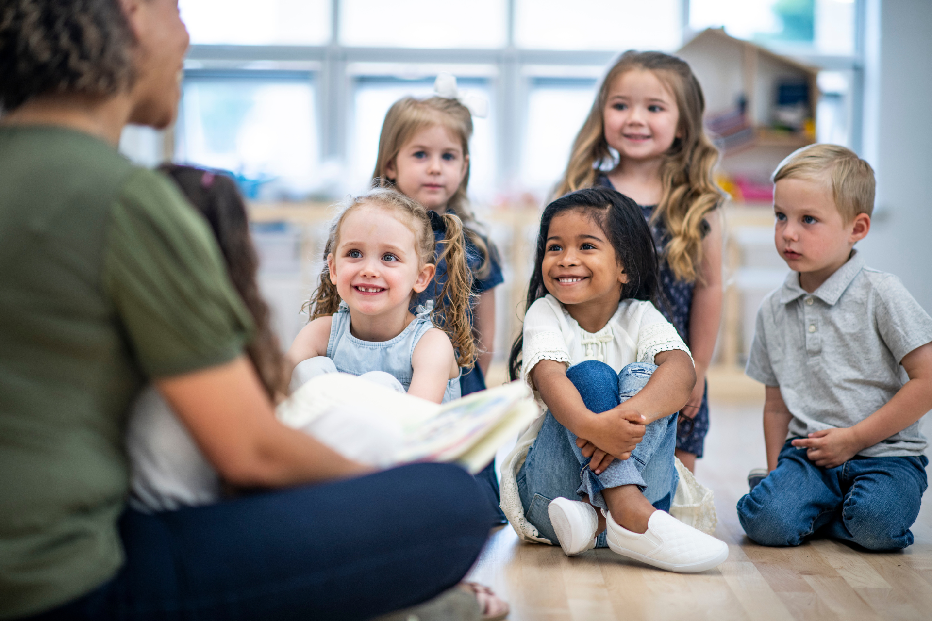 a-guide-to-choosing-the-right-childcare-insurance-policy